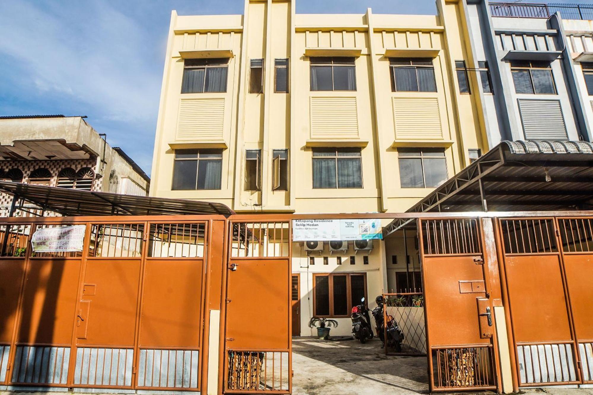 Spot On 91977 Kost Ketapang Syariah Hotel Medan Eksteriør billede