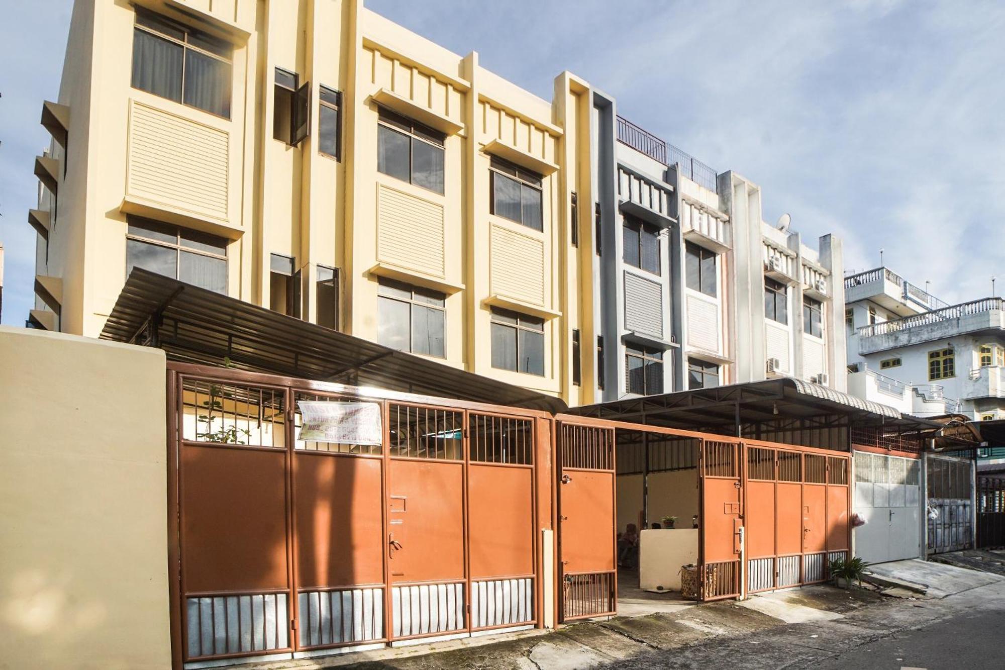 Spot On 91977 Kost Ketapang Syariah Hotel Medan Eksteriør billede